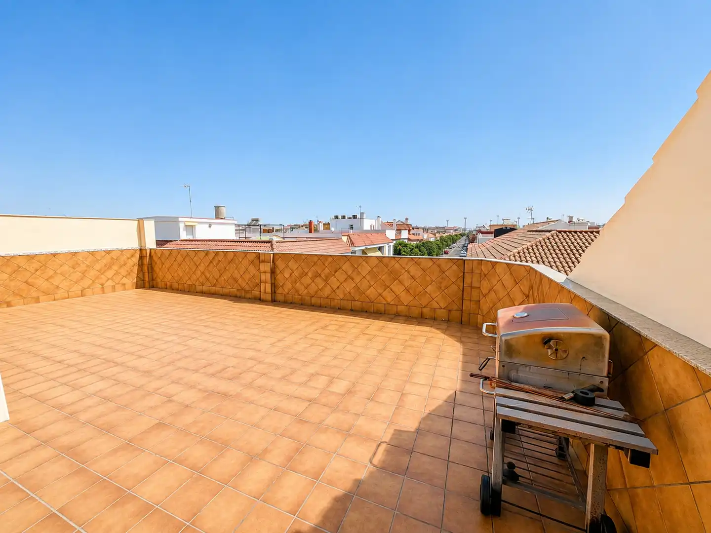 Terrassa de Casa o xalet en venda en La Rinconada amb Aire condicionat, Calefacció i Terrassa