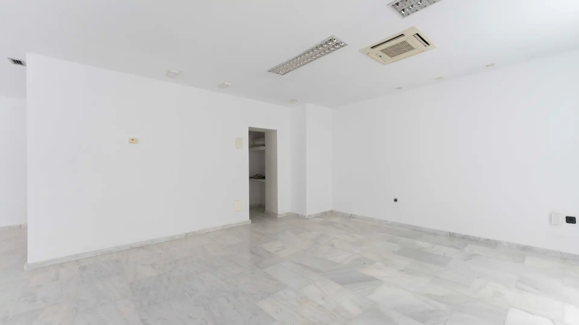 Local commercial à vendre à Calle Infanta Isabel 20, imagen 11