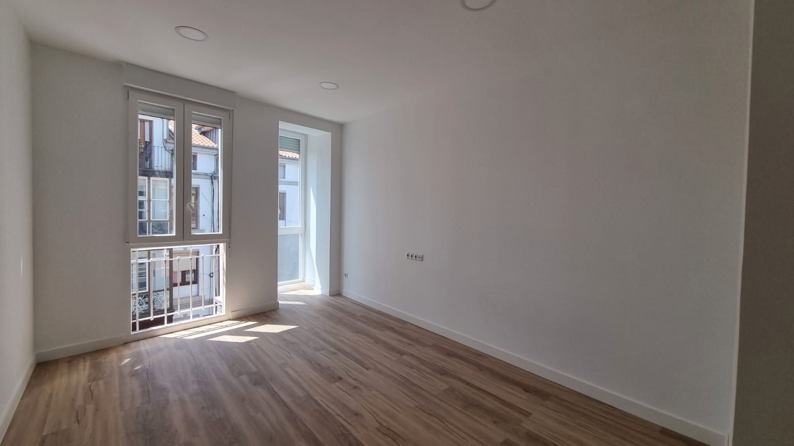 Bedroom of Flat for sale in Santander  with Heating