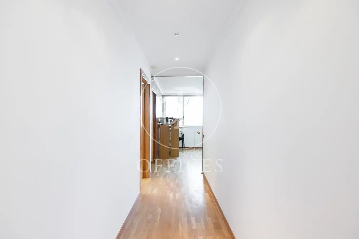 Büro zum Verkauf in Barcelona mit Klimaanlage und Heizung