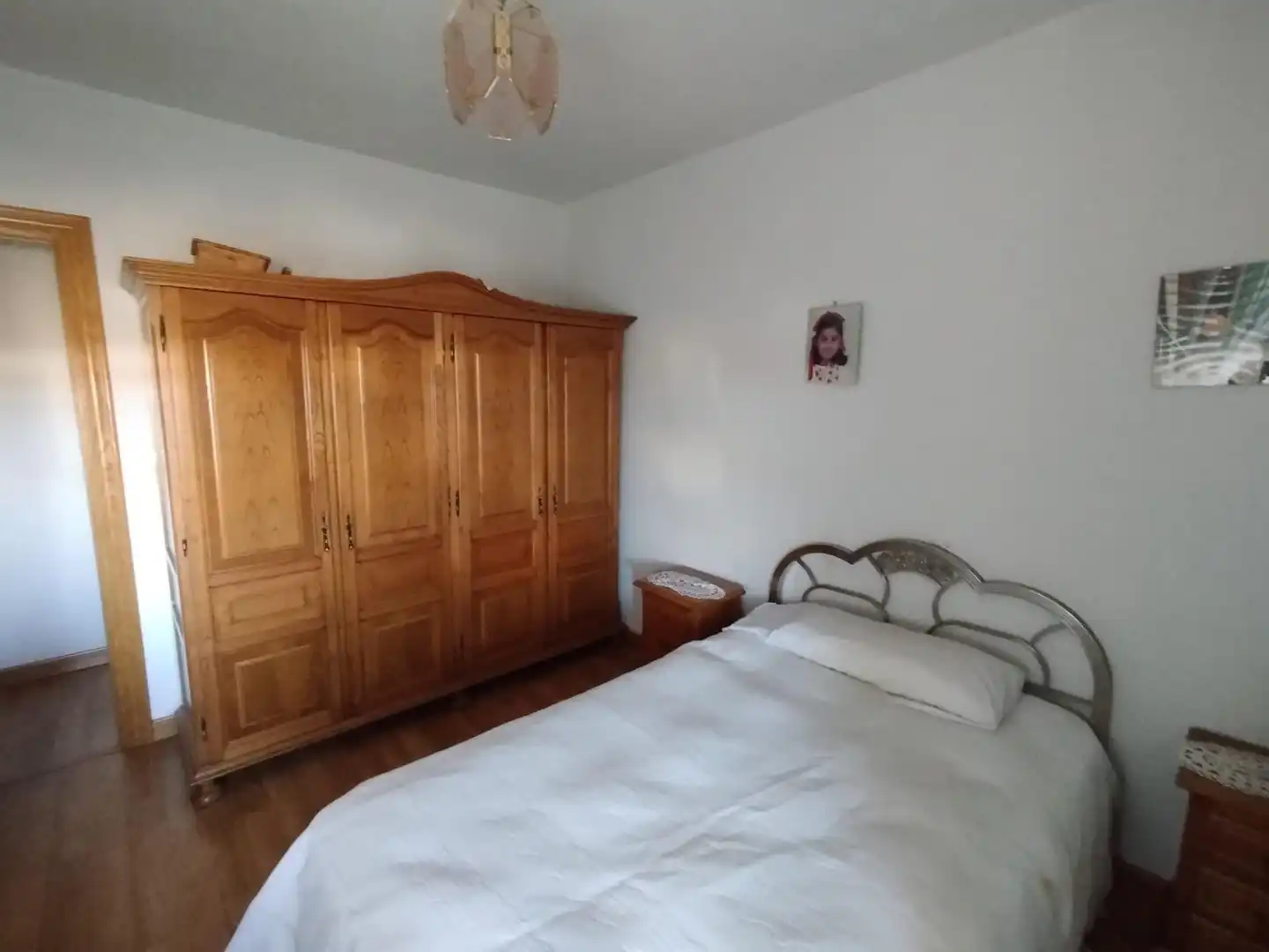 Dormitori de Casa o xalet en venda en Onzonilla amb Calefacció, Jardí privat i Parquet