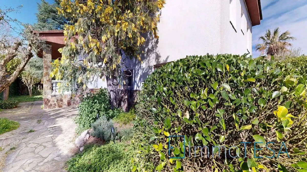 Vista exterior de Casa o chalet en venta en Barberà del Vallès con Aire acondicionado, Calefacción y Jardín privado
