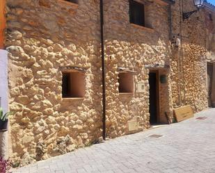 Vista exterior de Casa adosada en venda en La Vall d'Ebo