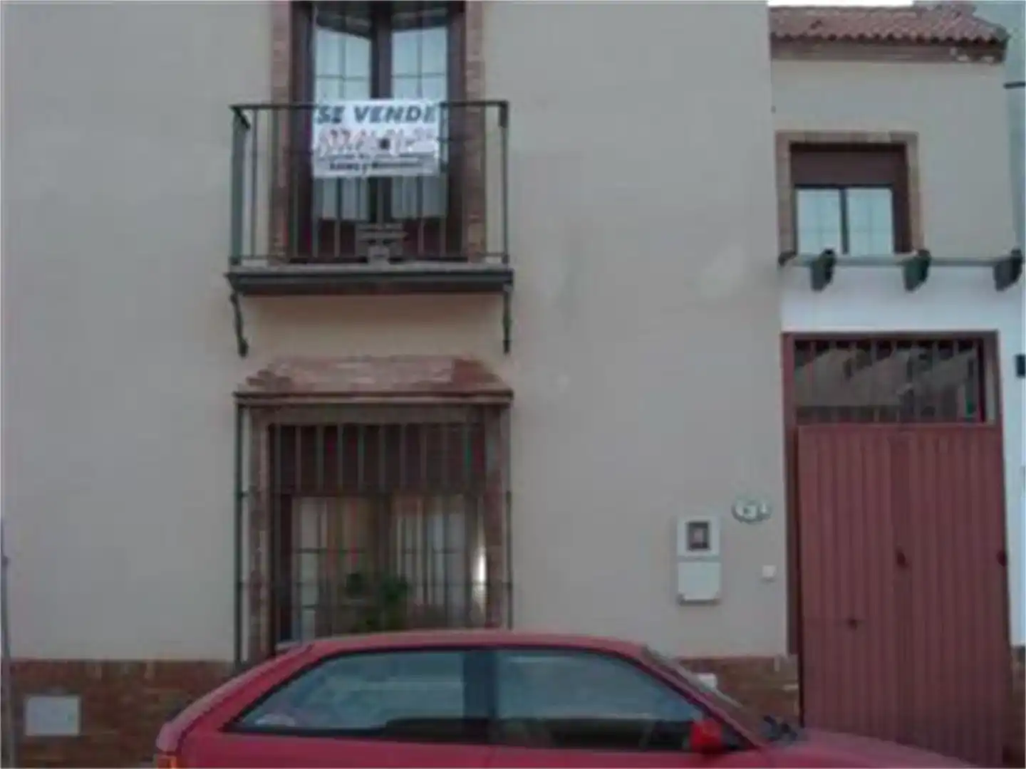 Vista exterior de Pis en venda en Guillena amb Aire condicionat i Balcó