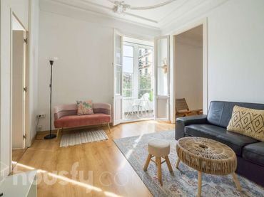 Wohnung mit Balkon zum Verkauf in Carrer del Comte d'Urgell .