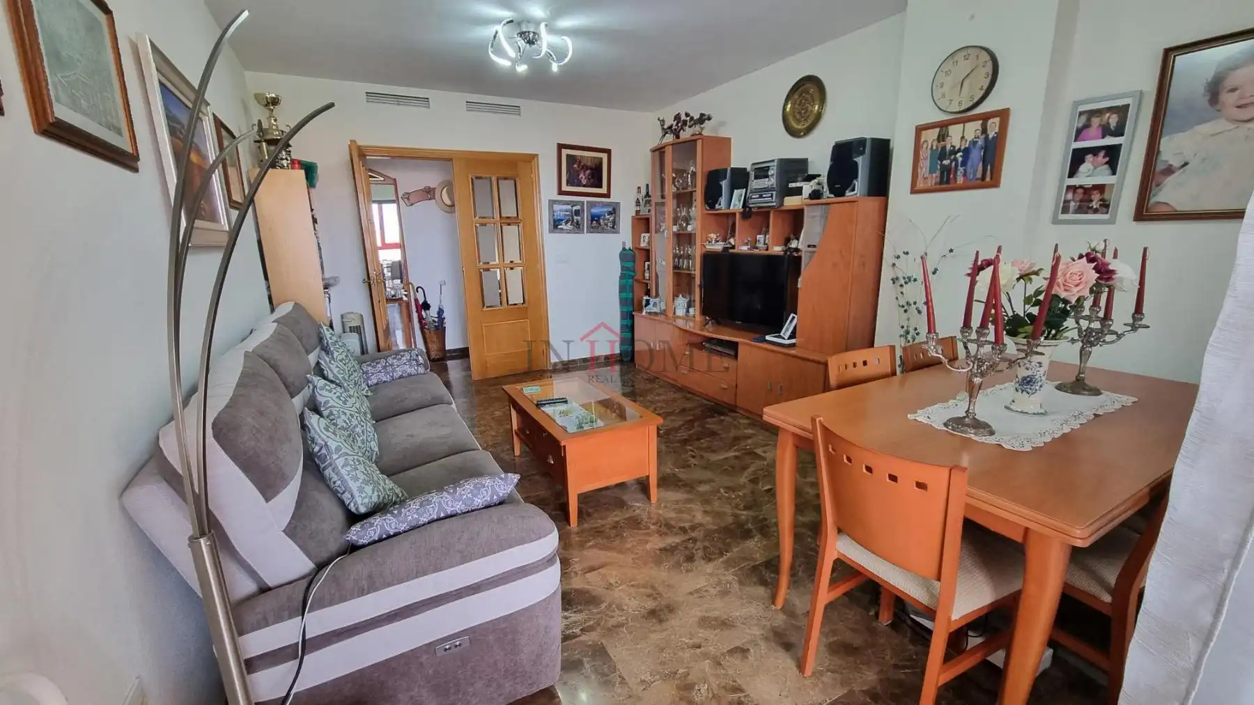 Sala de estar de Apartamento en venta en Benidorm con Aire acondicionado, Terraza y Amueblado