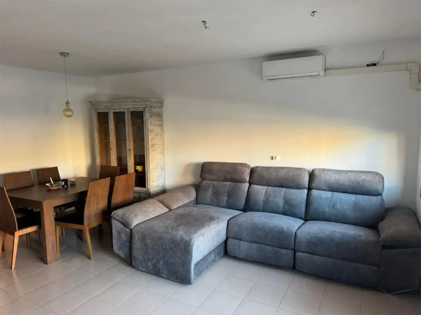 Sala d'estar de Pis en venda en  Tarragona Capital amb Aire condicionat i Balcó