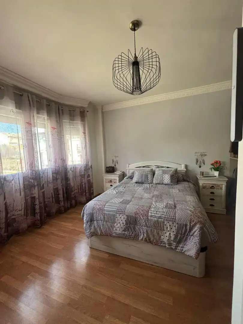 Habitación de Piso en venta en Peligros con Aire acondicionado, Terraza y Horno