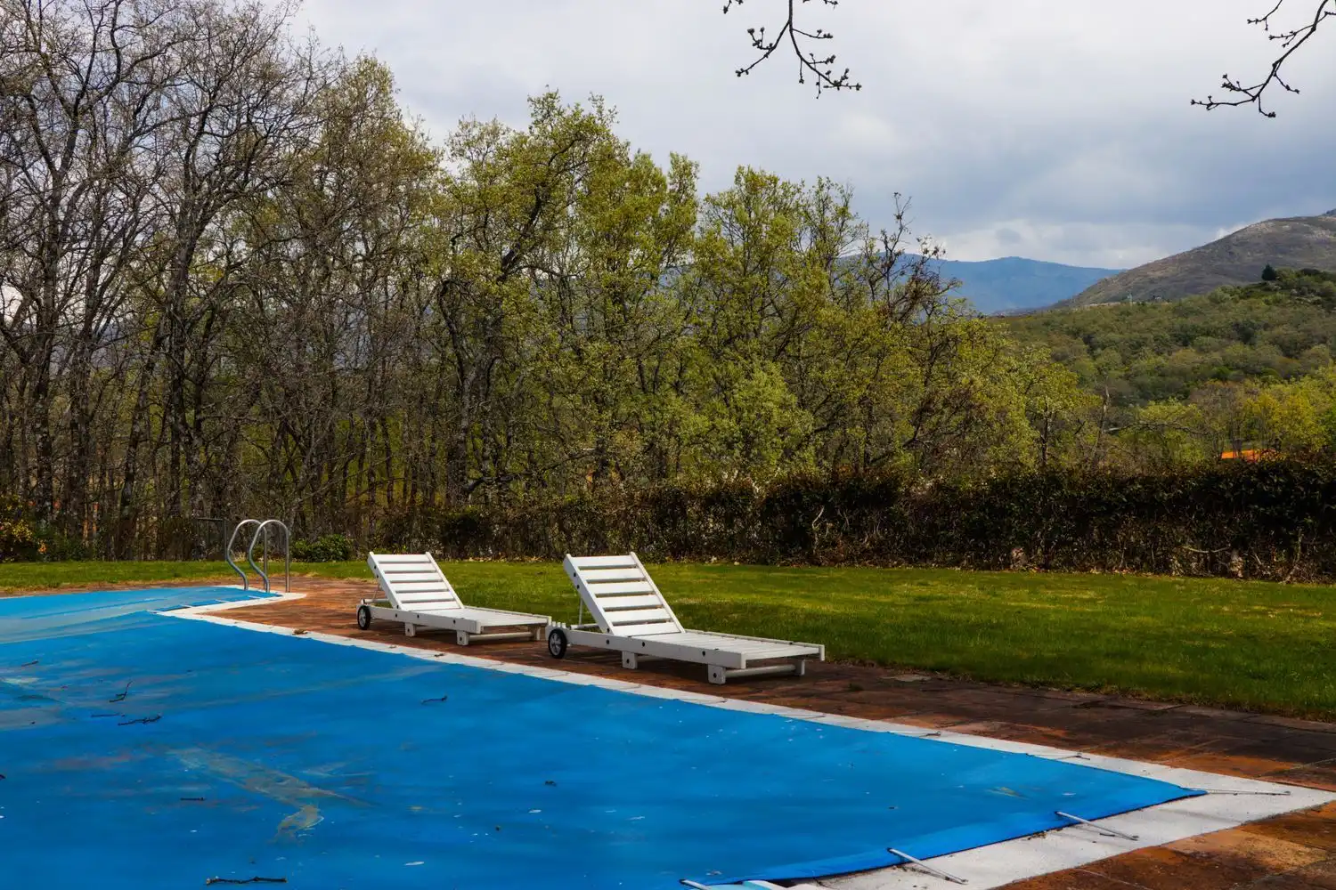 Piscina de Finca rústica en venda en Jarandilla de la Vera amb Aire condicionat, Calefacció i Jardí privat
