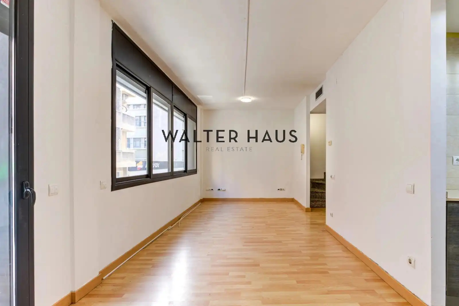 Houses for sale in Barcelona  with Air Conditioner, Heating and Terrace