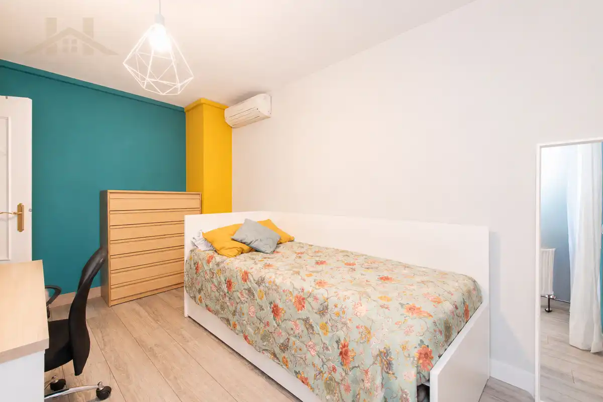 Dormitori de Casa o xalet en venda en Colmenar Viejo amb Aire condicionat, Terrassa i Traster