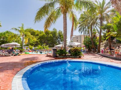 Piscina de Apartament en venda en Salou amb Aire condicionat, Terrassa i Piscina