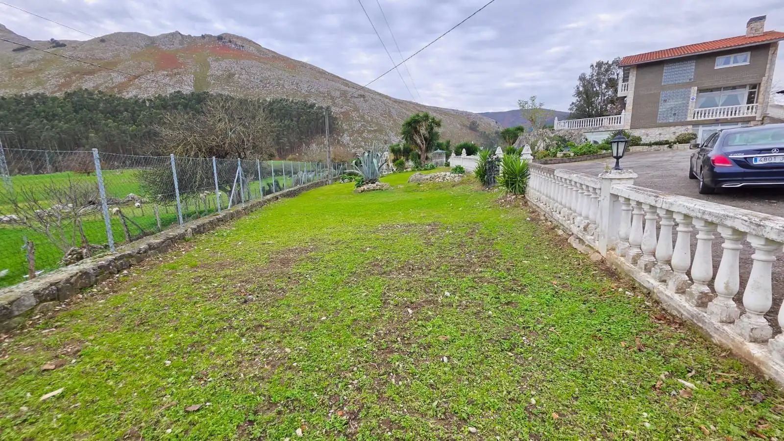 Jardí de Casa o xalet en venda en Castro-Urdiales amb Calefacció, Jardí privat i Terrassa