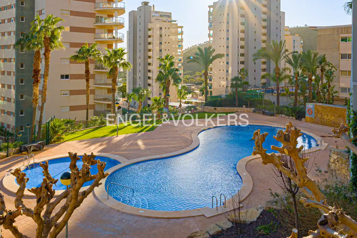 Piscina de Apartamento de alquiler en Villajoyosa / La Vila Joiosa con Aire acondicionado, Terraza y Trastero