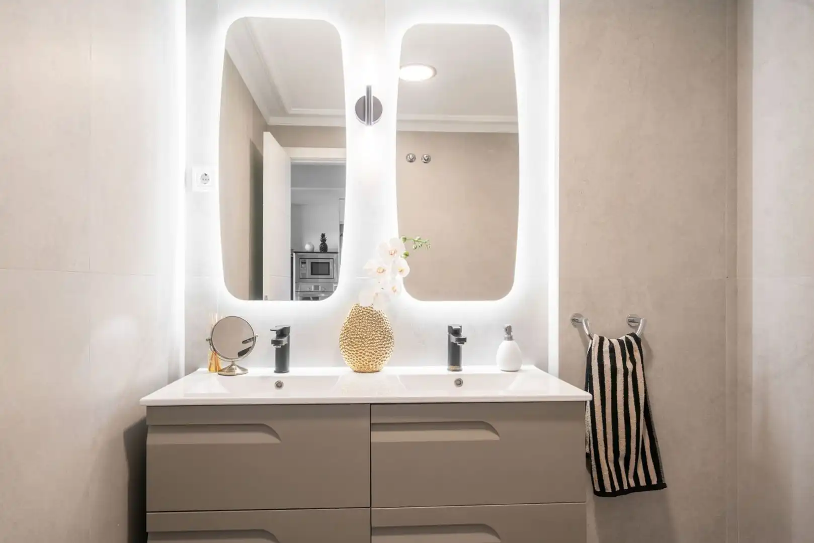 Bathroom of Attic for sale in Benalmádena  with Air Conditioner, Heating and Terrace