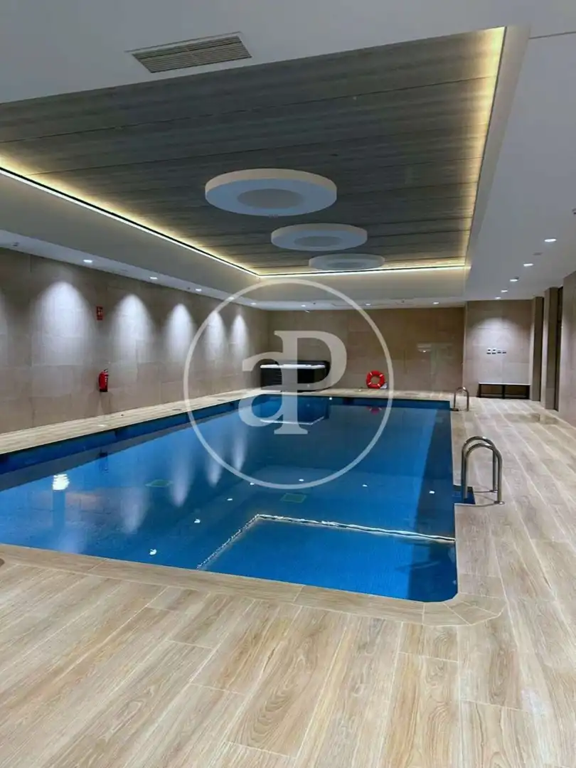 Piscina de Dúplex en venta en Finestrat con Aire acondicionado, Calefacción y Jardín privado