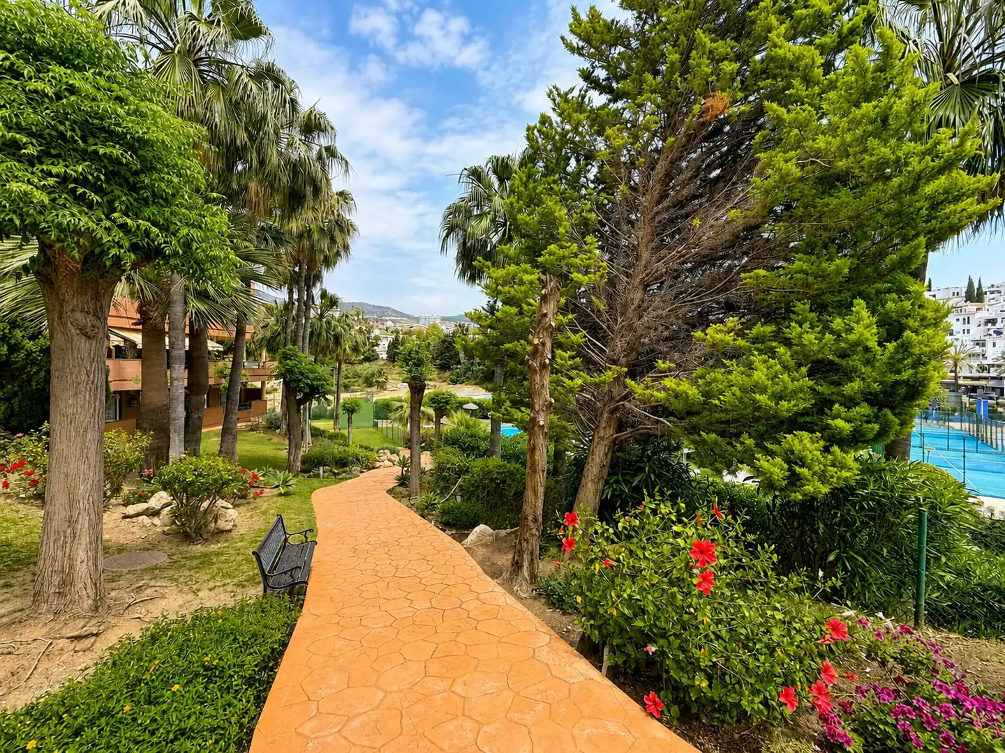 Jardí de Apartament en venda en Benalmádena amb Jardí privat i Piscina comunitària