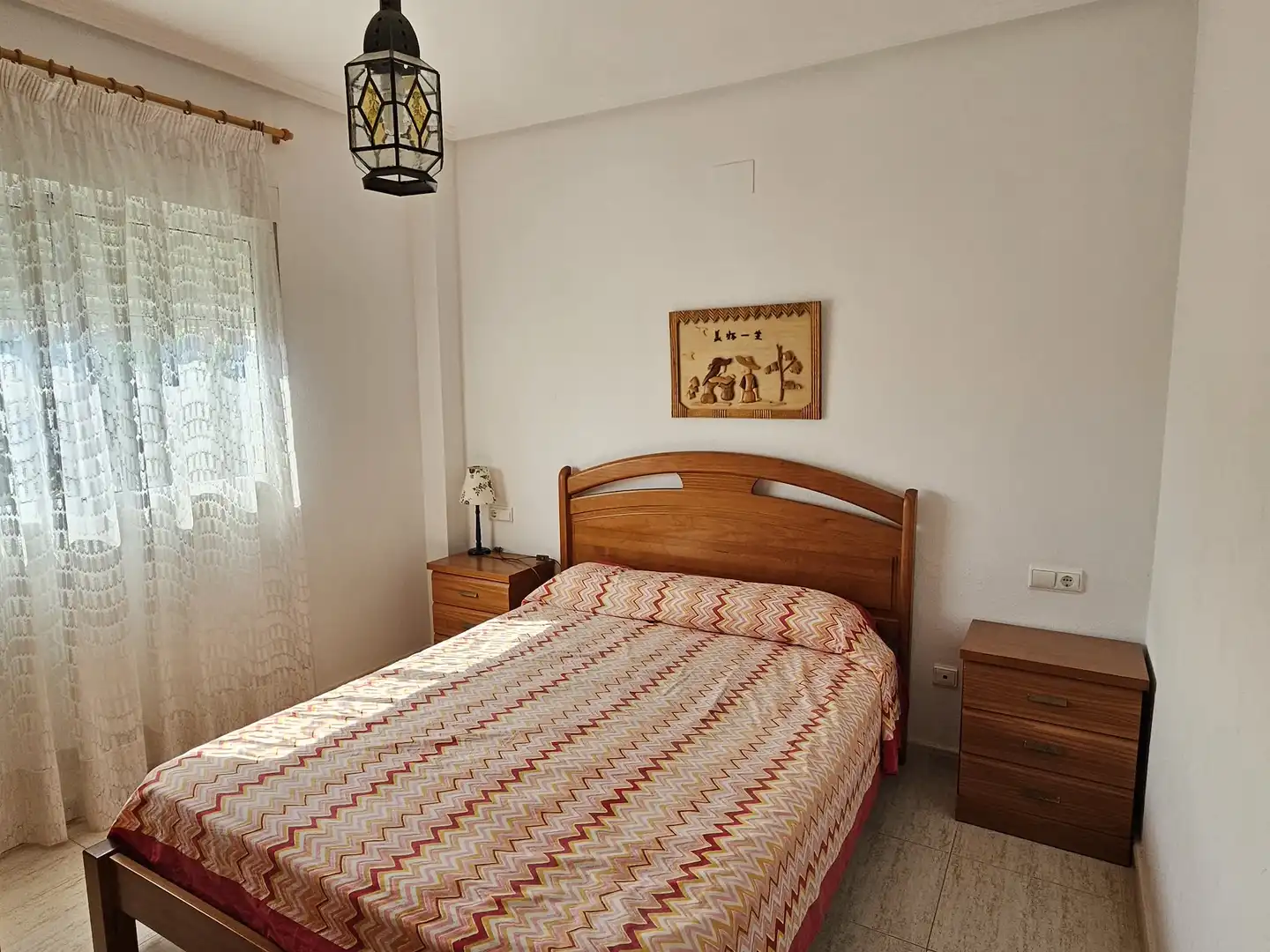 Habitación de Piso de alquiler en Santa Pola con Terraza y TV