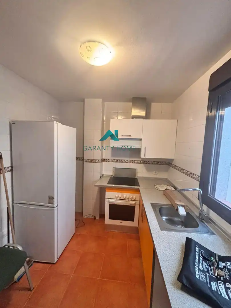 Cocina de Planta baja en venta en Toledo con Calefacción