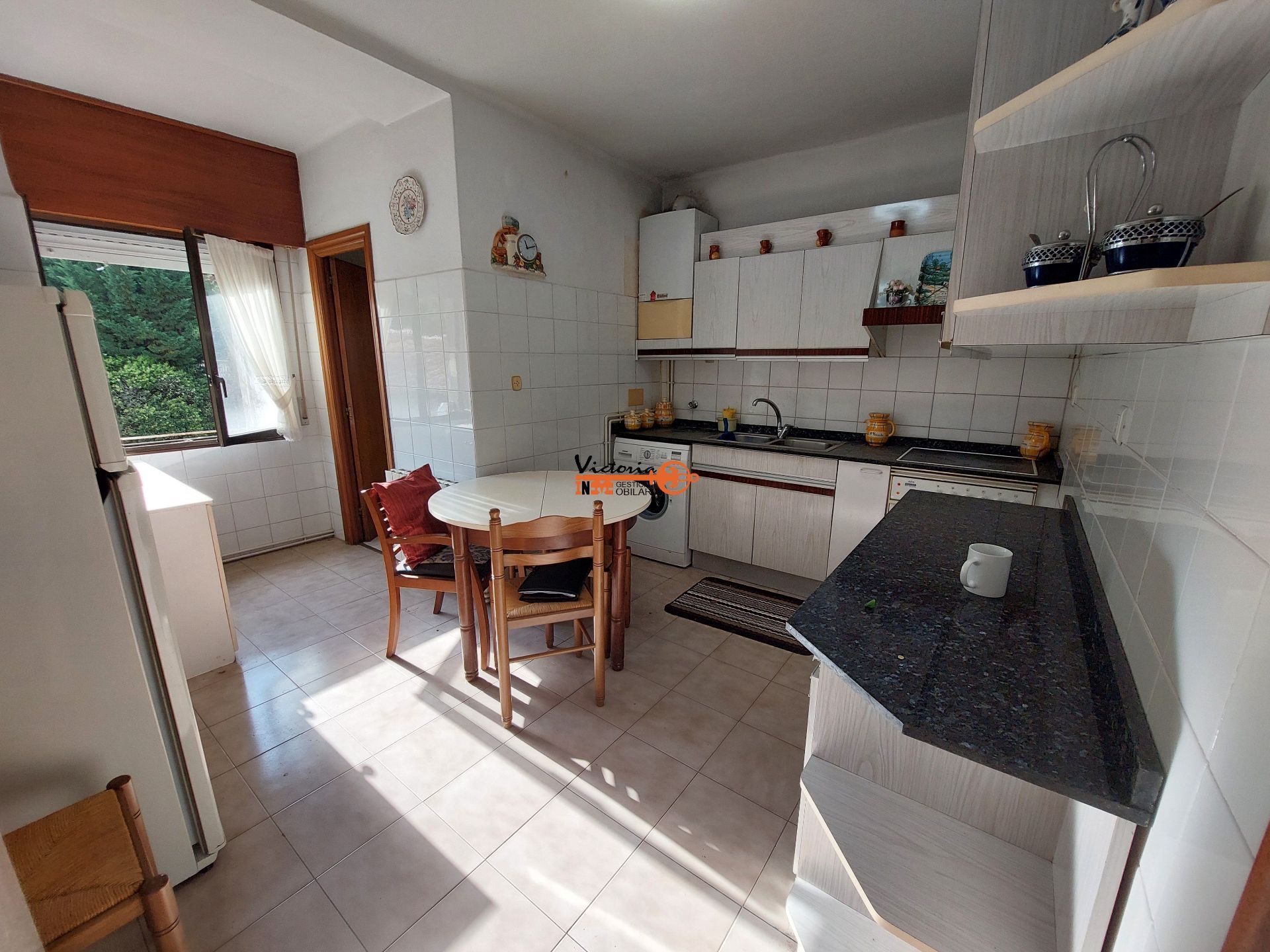 Cuina de Pis en venda en Castro-Urdiales amb Calefacció i Terrassa