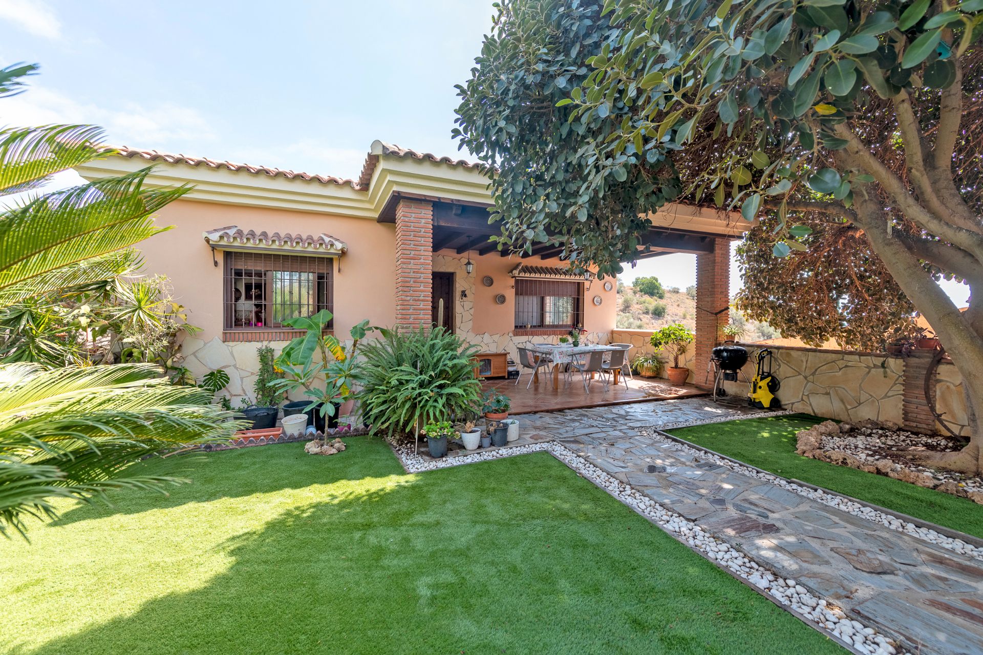 Jardí de Casa o xalet en venda en Rincón de la Victoria amb Aire condicionat, Jardí privat i Terrassa