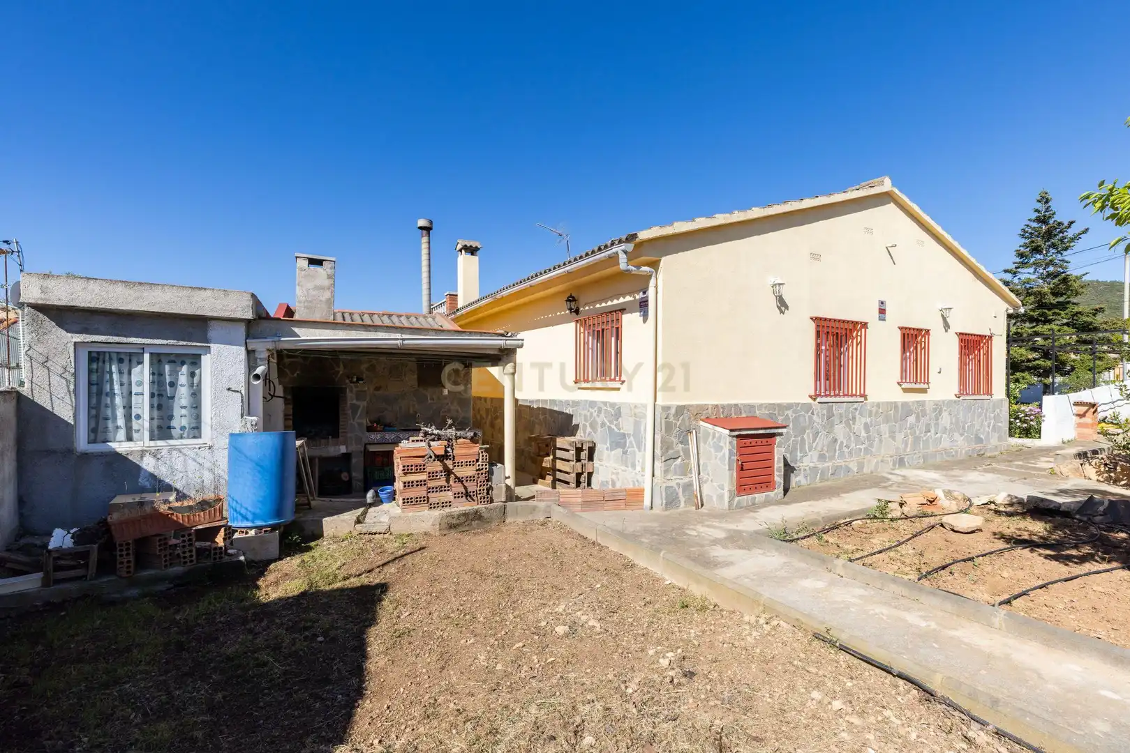 Vista exterior de Casa o xalet en venda en El Montmell amb Jardí privat i Traster