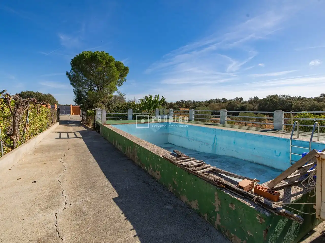 Swimming pool of Houses for sale in Villa del Prado  with Heating, Private garden and Terrace