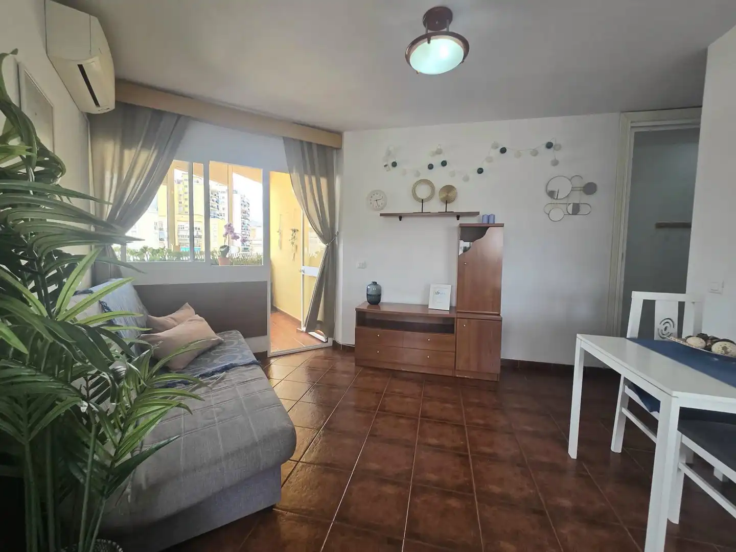 Living room of Study for sale in Torremolinos  with Air Conditioner, Terrace and Furnished