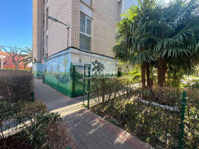 Local comercial en Alquiler en ILLESCAS en Aluche