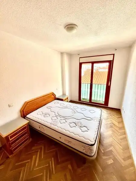 Habitación de Piso en venta en Meco con Aire acondicionado, Calefacción y Amueblado