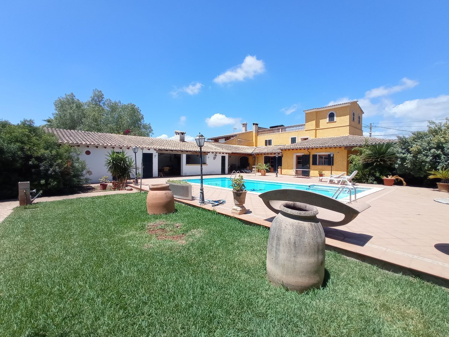 Jardí de Finca rústica en venda en Santa María del Camí amb Calefacció i Traster