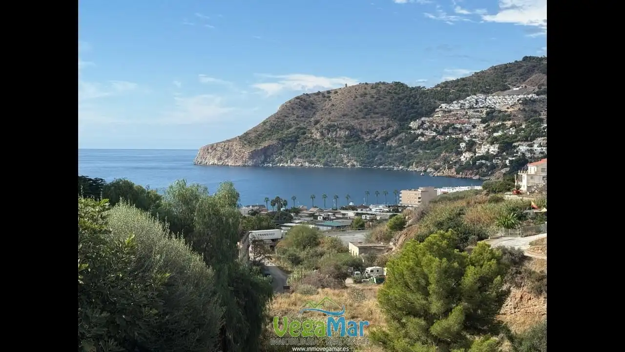 Casa o xalet en venda a Torre Vigia, La Herradura centro