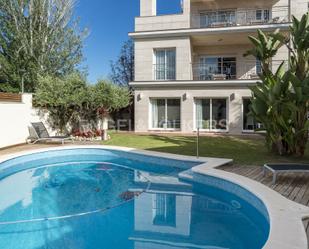 Swimming pool of House or chalet for sale in Sant Pere de Ribes  with Air Conditioner, Heating and Private garden