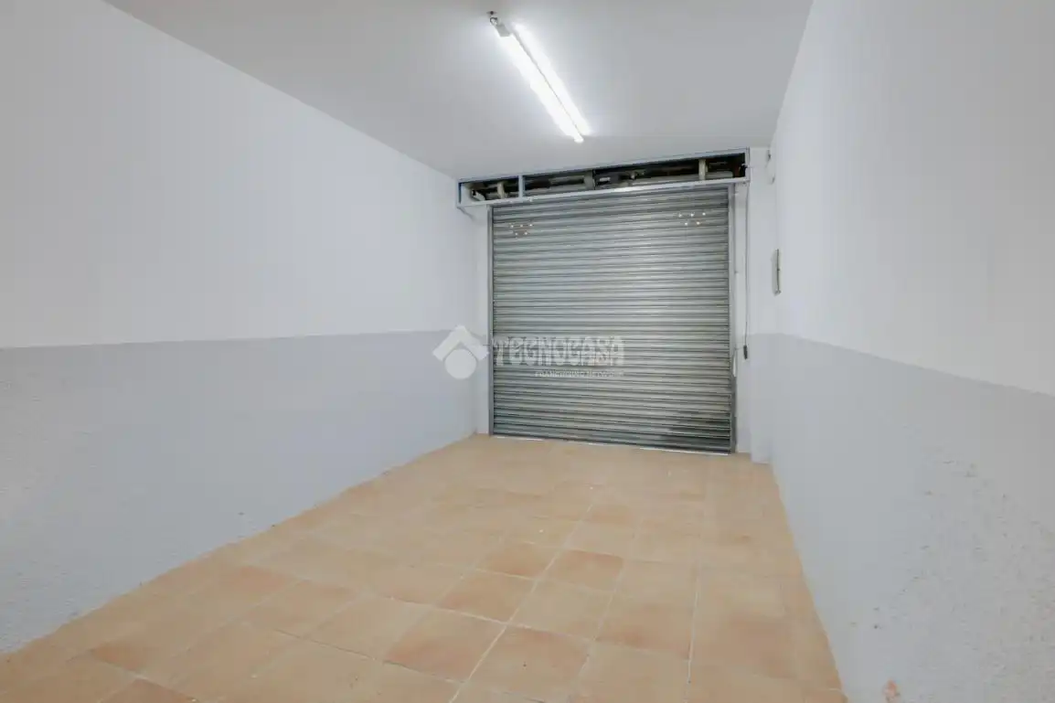 Casa adosada en venta en Terrassa con Aire acondicionado, Terraza y Trastero
