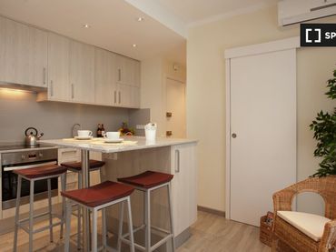 Flat with balcony to rent in Ciutat Vella