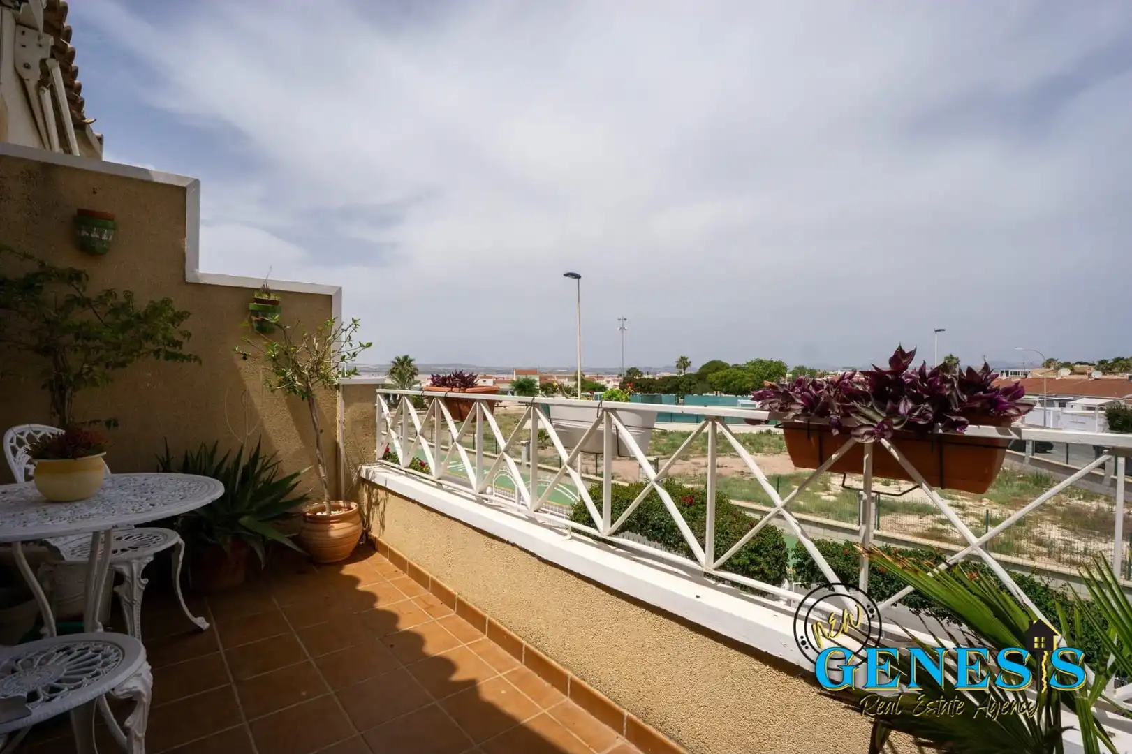 Semi-detached house with terrace for sale in Calle del Lago 45, imagen 14