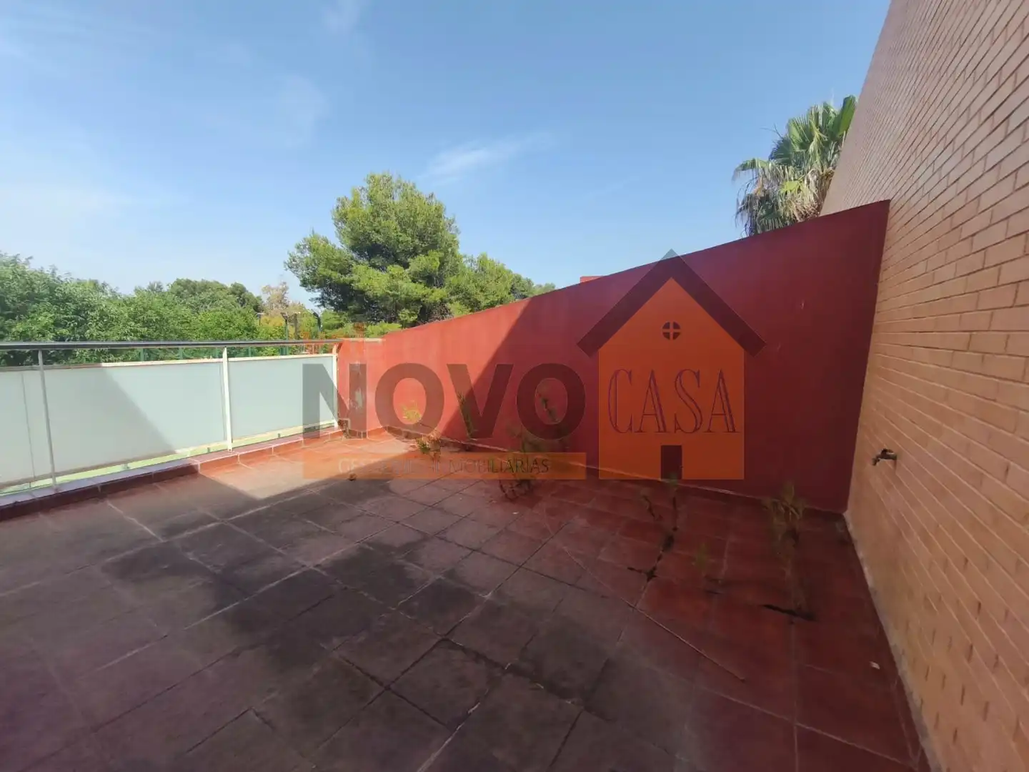 Terrace of Houses for sale in Chiva  with Storage room and Swimming Pool