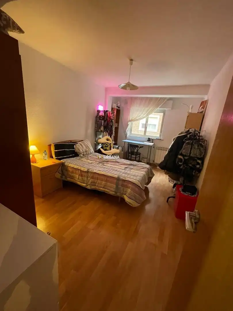 Habitación de Piso en venta en Salamanca con Calefacción y Balcón