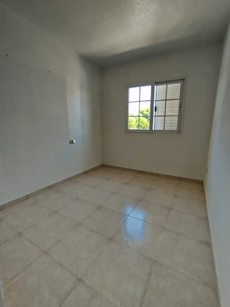 Habitación de Dúplex en venta en Murcia con Terraza, Trastero y Piscina comunitaria