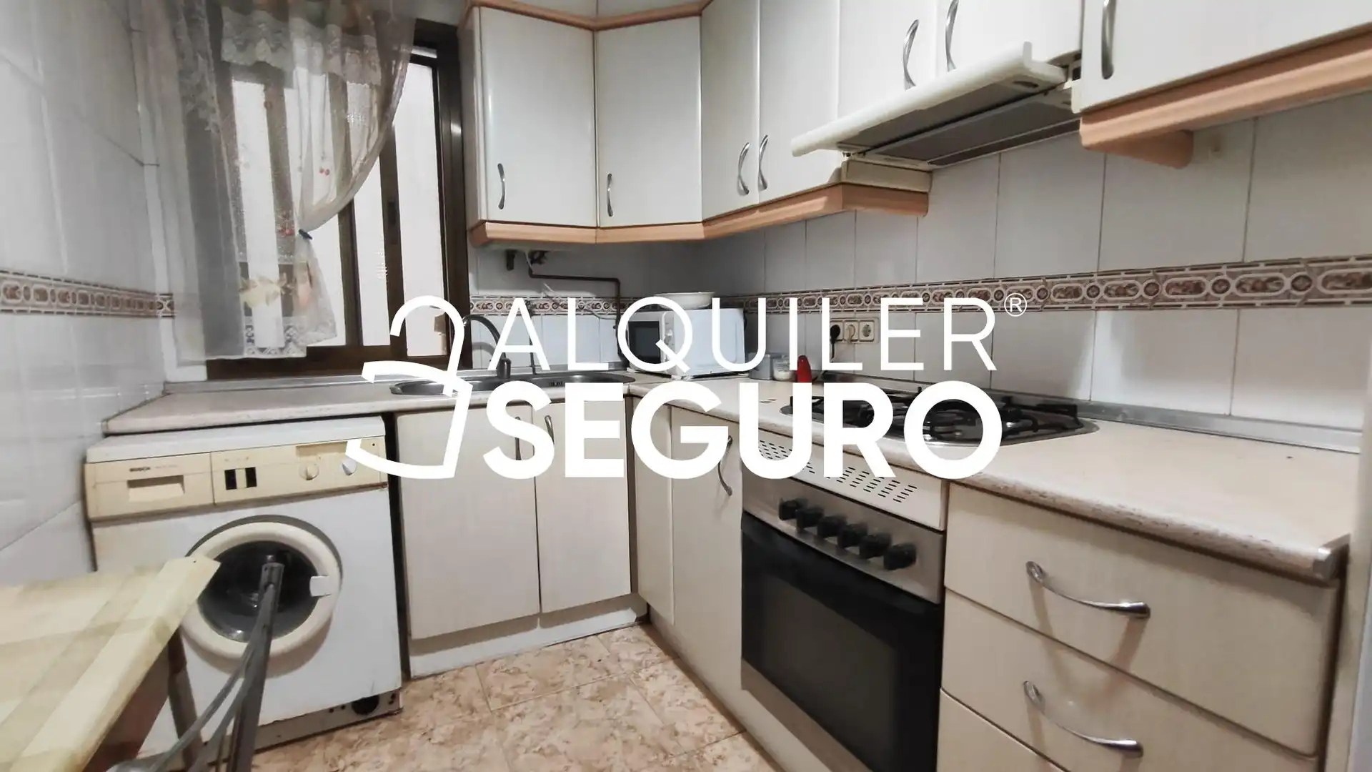 Kitchen of Flat for rent in Madrid  with Air Conditioner, Terrace and Furnished