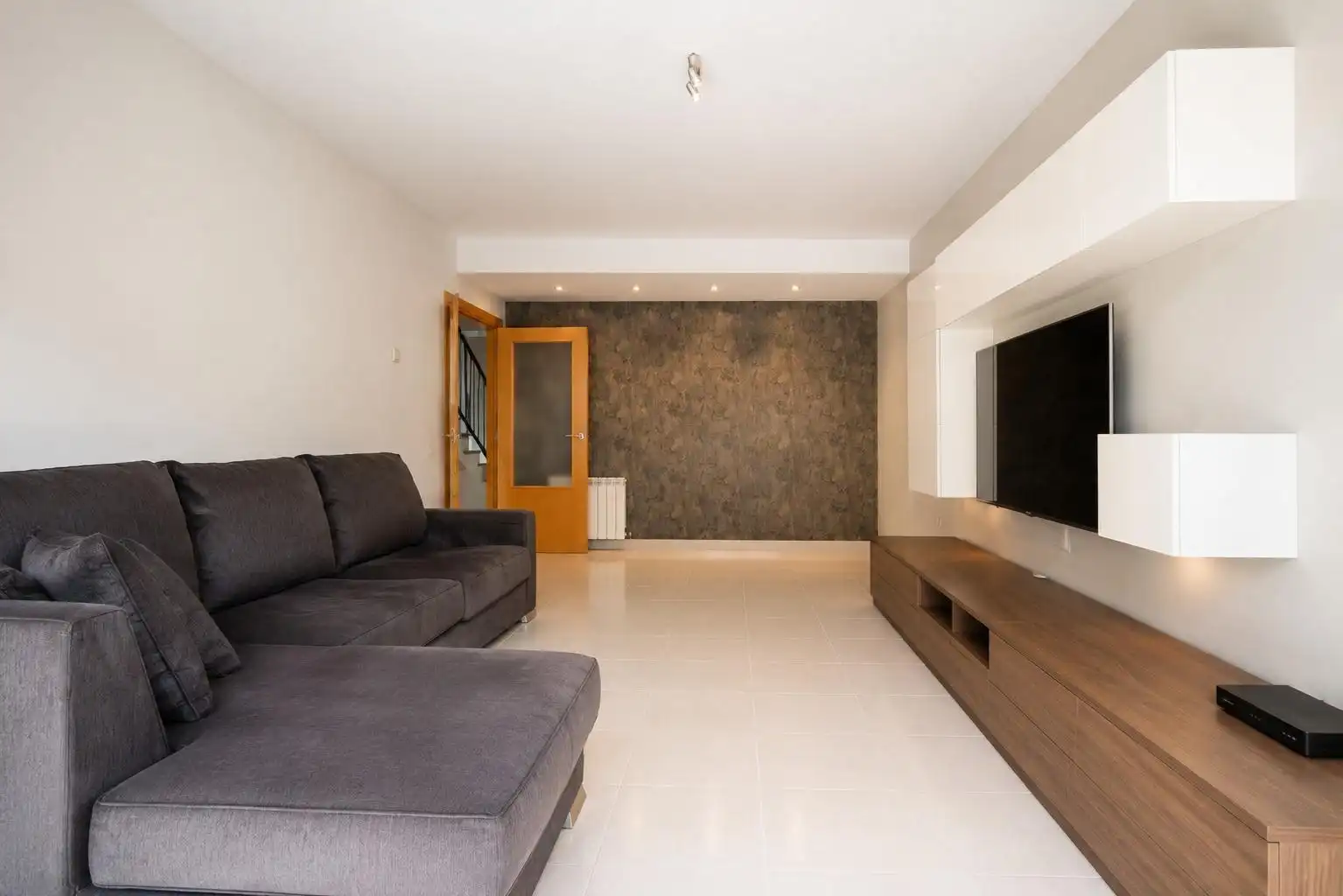 Wohnzimmer von Einfamilien-Reihenhaus zum Verkauf in Reus mit Heizung, Privatgarten und Terrasse