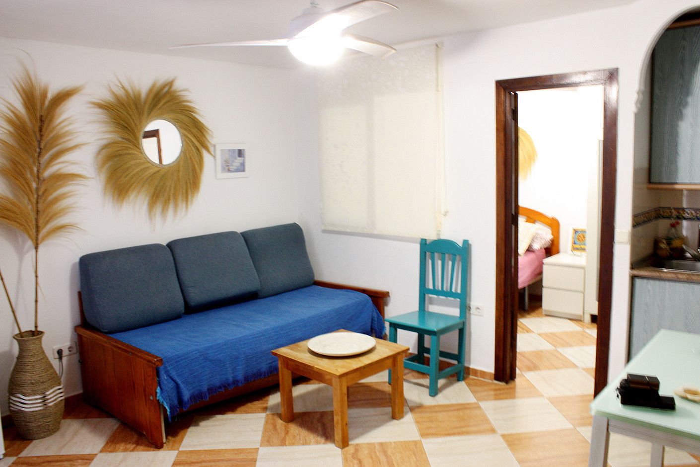 Sala d'estar de Estudi en venda en Torremolinos amb Moblat