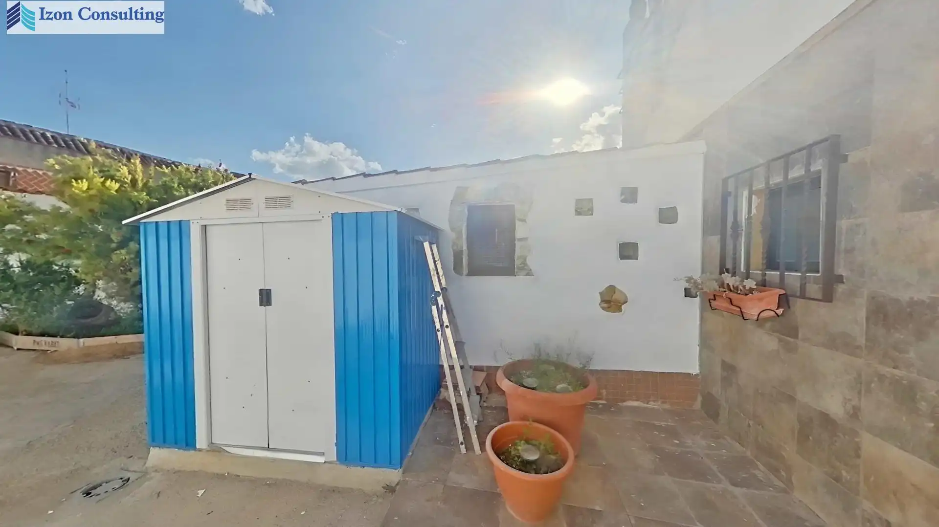 Vista exterior de Casa o xalet en venda en Valdeganga amb Calefacció, Terrassa i Balcó