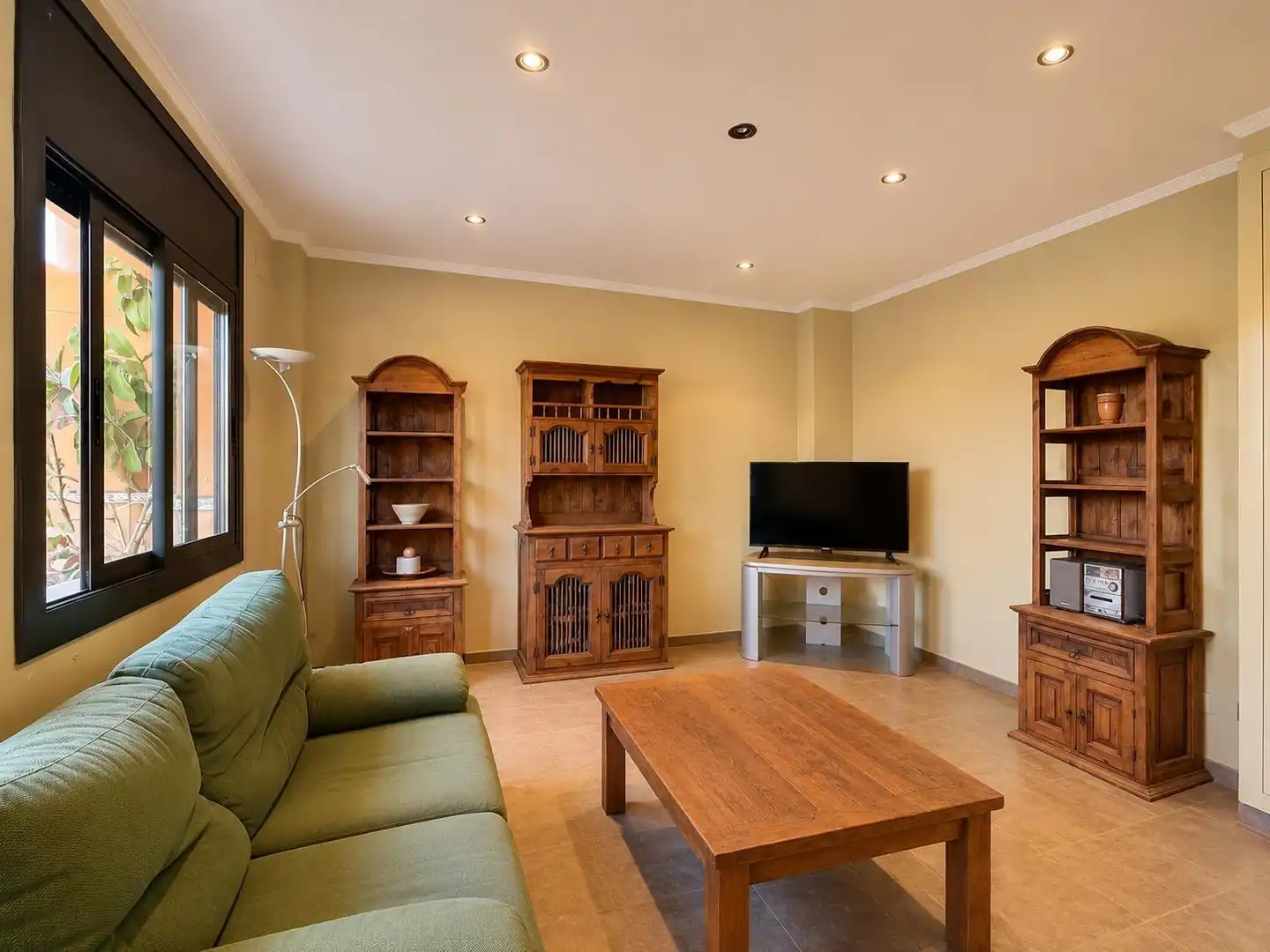 Sala d'estar de Casa o xalet en venda en Les Franqueses del Vallès amb Calefacció, Terrassa i Balcó