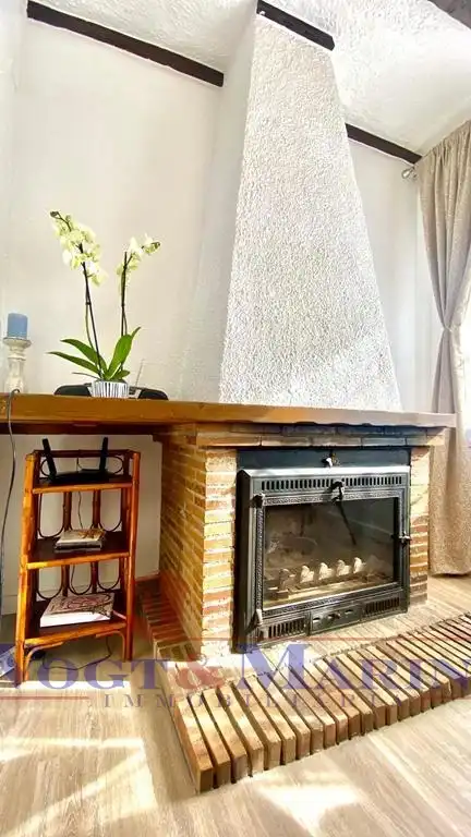 Sala d'estar de Casa o xalet en venda en Roses amb Aire condicionat, Calefacció i Jardí privat