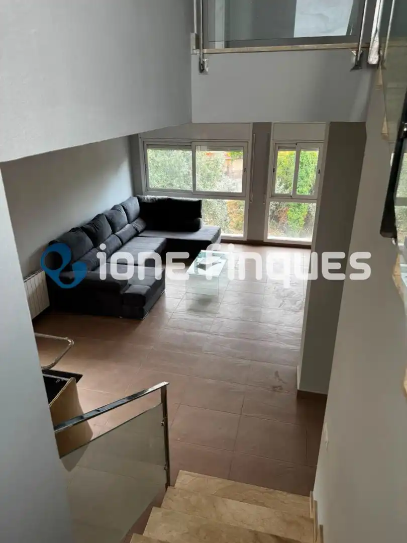 Sala de estar de Casa o chalet en venta en Rubí con Calefacción, Terraza y Piscina