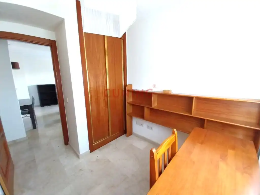 Habitación de Piso en venta en Cáceres con Aire acondicionado, Terraza y Piscina comunitaria