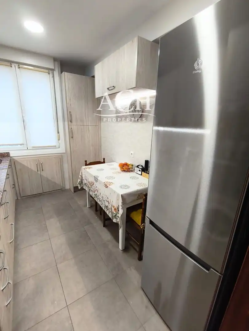 Cocina de Piso de alquiler en Bilbao  con Amueblado, Lavadora y TV