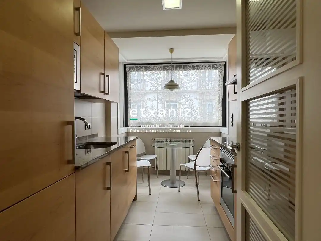 Cocina de Piso de alquiler en Donostia - San Sebastián  con Calefacción, Terraza y Horno