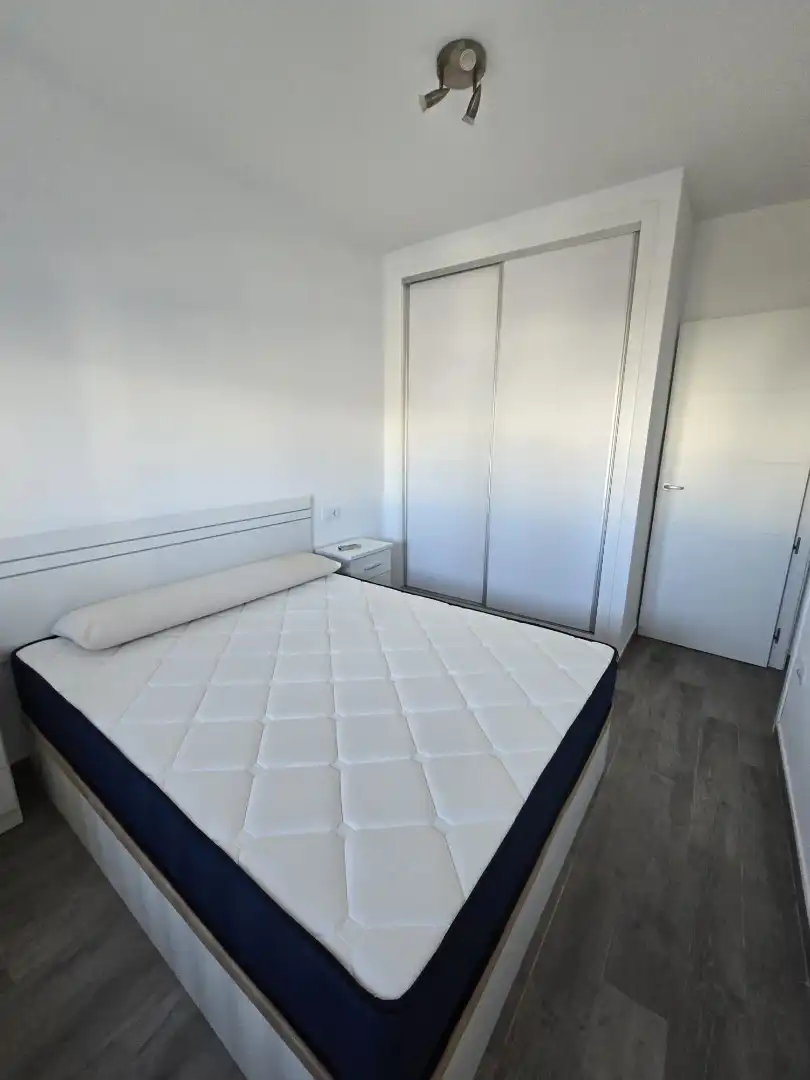 Schlafzimmer von Wohnung zum Verkauf in Barbate mit Klimaanlage, Möbliert und Ofen